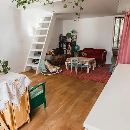 Bright Atypical Duplex In Menilmontant