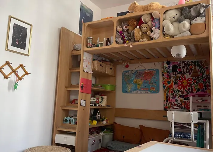 Bright Atypical Duplex In Menilmontant * Paris