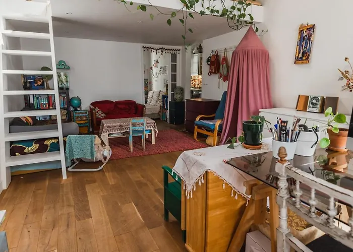 Apartamento Bright Atypical Duplex In Menilmontant París
